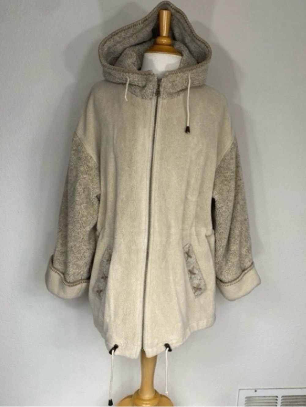 Vintage Womens Izzi Oatmeal Fuzzy Oversize Zip Hooded Jacket Casual Retro Size M